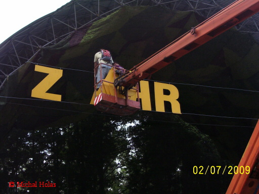 076      je t  spr vn  rozt hnout do strany